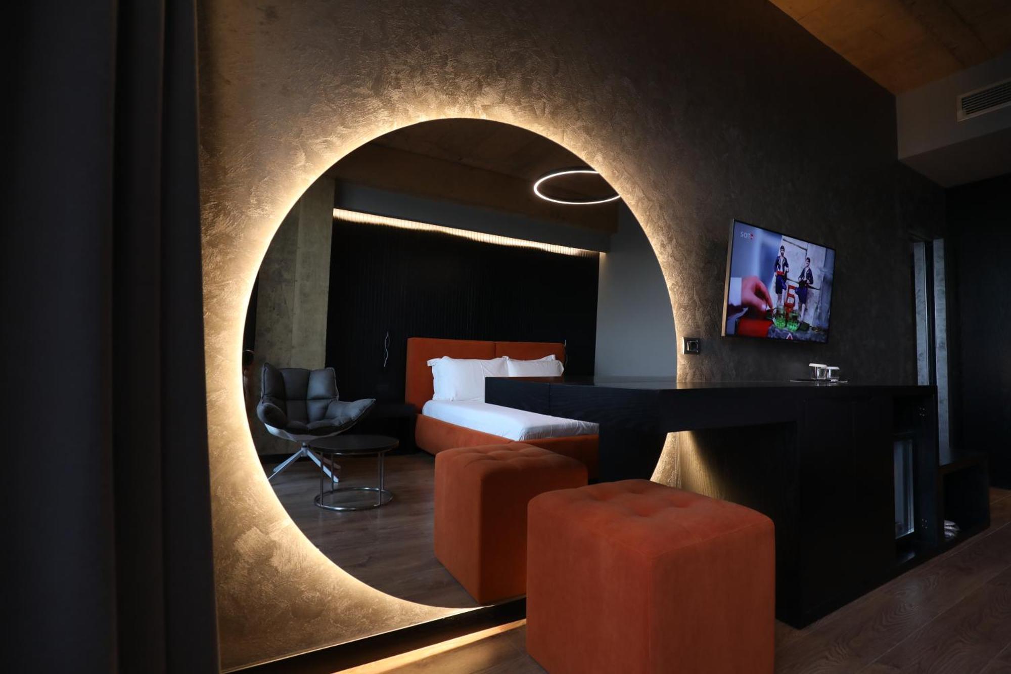 Toka Restaurant 5* Udenisht