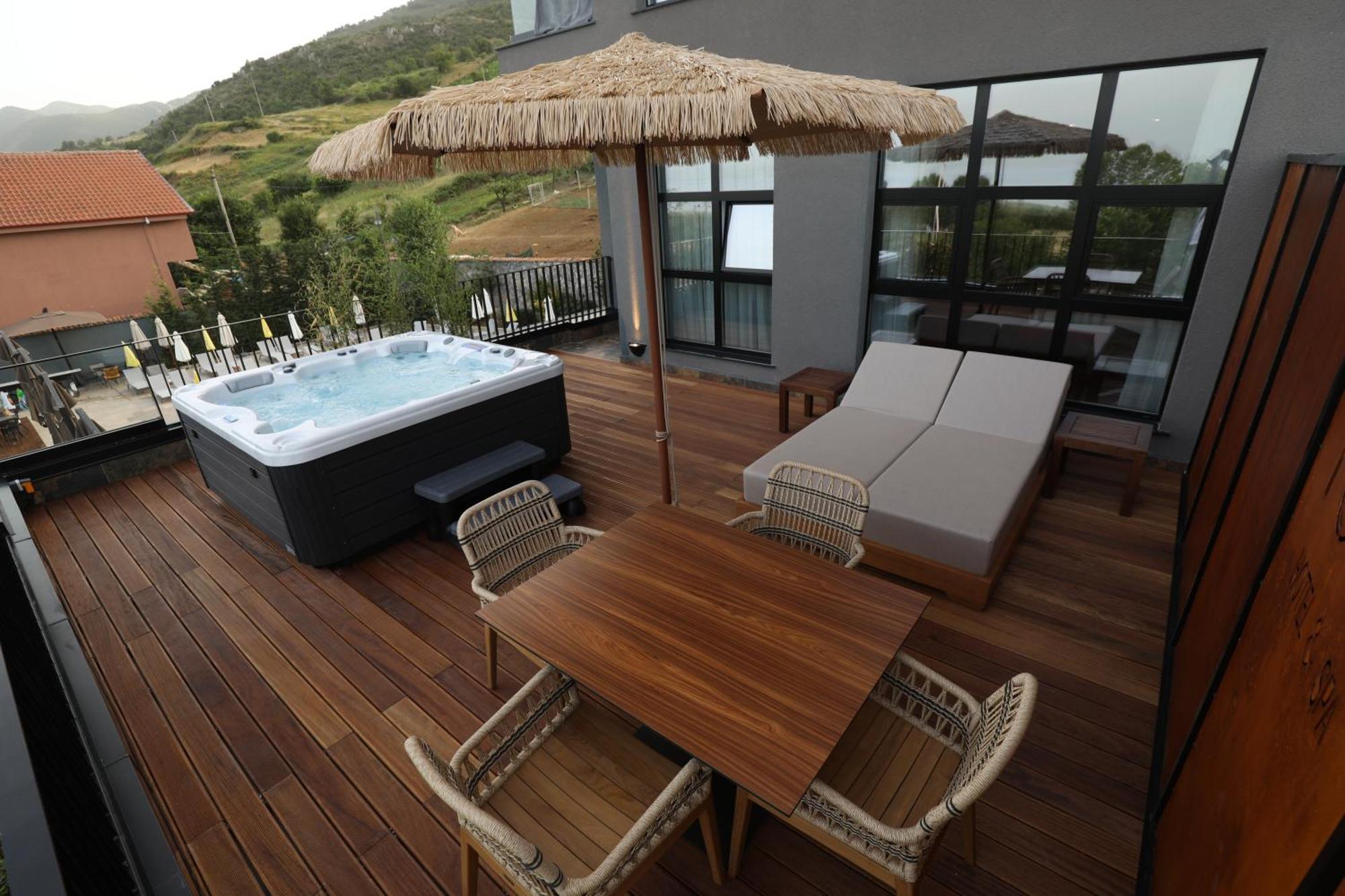 Hotel Toka Restaurant 5*